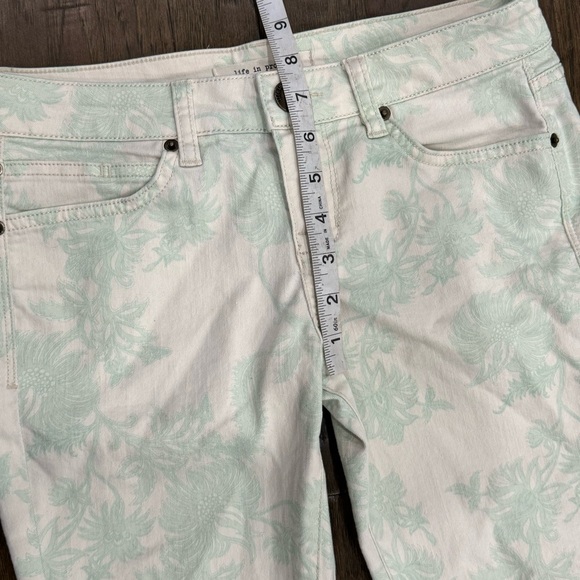 Life in Progress Jeans - Picture 7 of 9